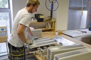 Lütze - Montáž nosných rámů pro rozvaděčové skříně / Montage von Tragrahmen für Schaltanlagen / Installation of supporting frames for control cabinets