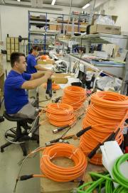 Lütze - Kabelová konfekce / Kabelkonfektion / Cable assembly